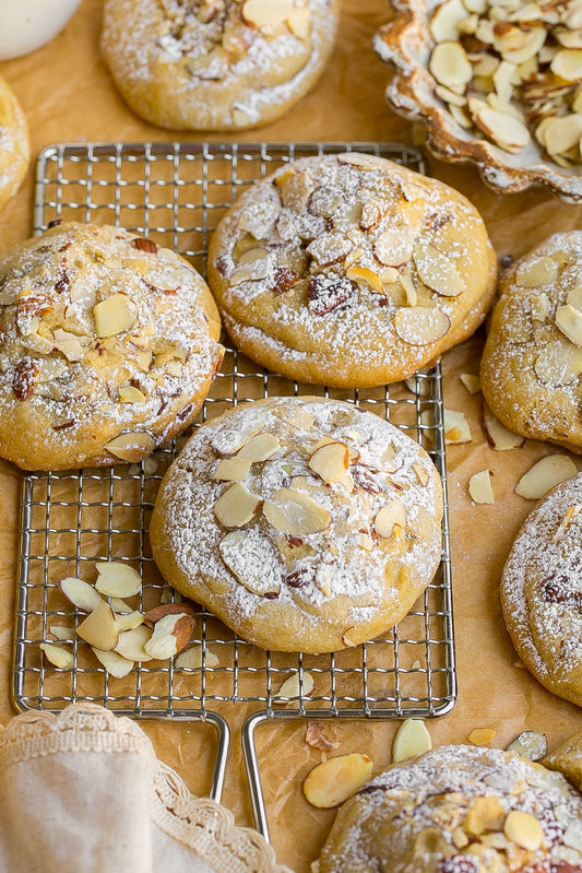 Almond “Croissant” Cookies